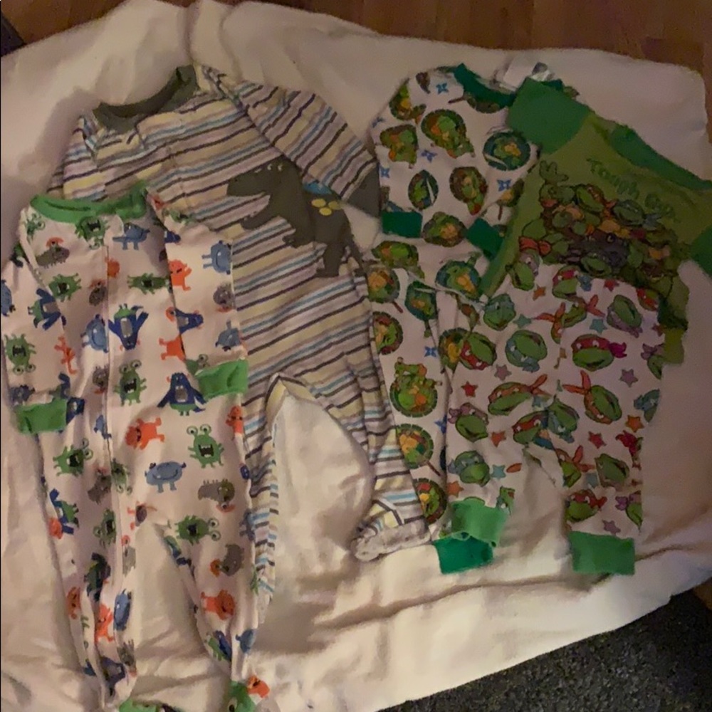 Infant Boy’s 12 Month Carter’s Pajama Lot